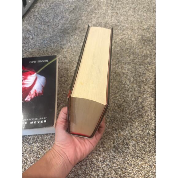 Twilight New Moon Paperback Eclipse & Breaking Dawn Hard Cover 3 books novels - Picture 3 of 7